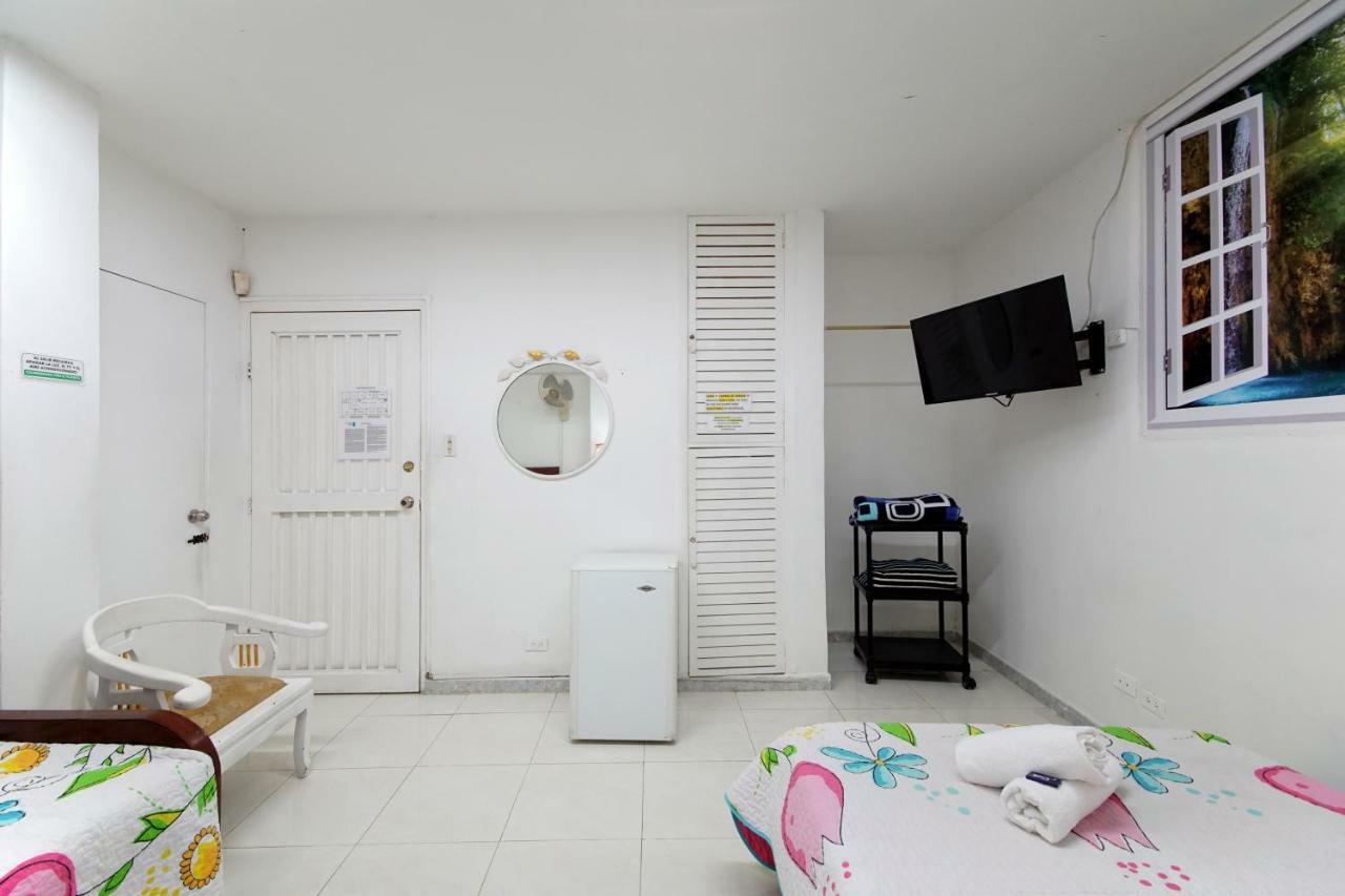 Guest house Tequendama Martha Santamaria 2*
